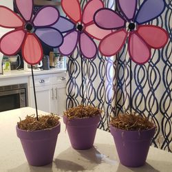 3 Adorable Windmill Flower Centerpieces