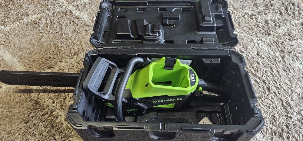 Chainsaw Hard Case. Read Description