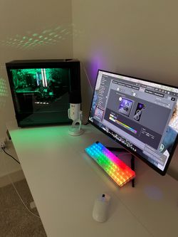 Omen 40L discontinued RARE pc,crystal clear highground keyboard,mouse & blue yeti mic