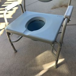 Bariatric  Commode Chair ( Wide) Adjustable