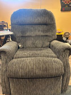 Electric recliner, open to offer