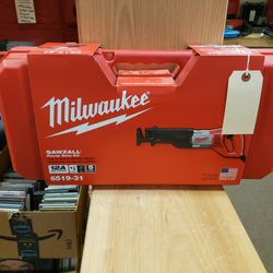 NEW Milwaukee 12 Amp Corded Sawzall 6519-31