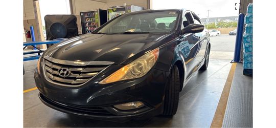 2011 HYUNDAI SONATA LIMITED