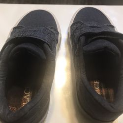 Toddlers Shoes Size 8