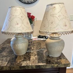 2 Ceramic Table Lamps Pearls Used On Shed And Very Pretty Design 