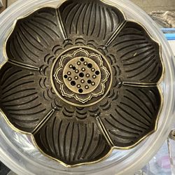 Koszal Realistic Incense Burner Portable Alloy Lotus Shape 9 Holes Incense Stick Holder for home and business 