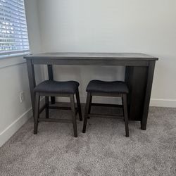 Table And Qty: 4 Stools 