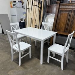 Dinning Table And Chairs $220