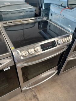 LG STAINLESS STEEL SLIDE IN ELECTRIC RANGE GLASSTOP