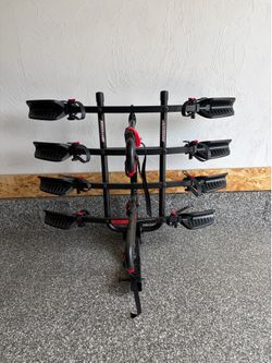 Roadmax 4-Bike Tow Hitch Carrier