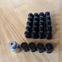 OEM Honda S2000 CR, Black Lug Nuts 12x1.5mm