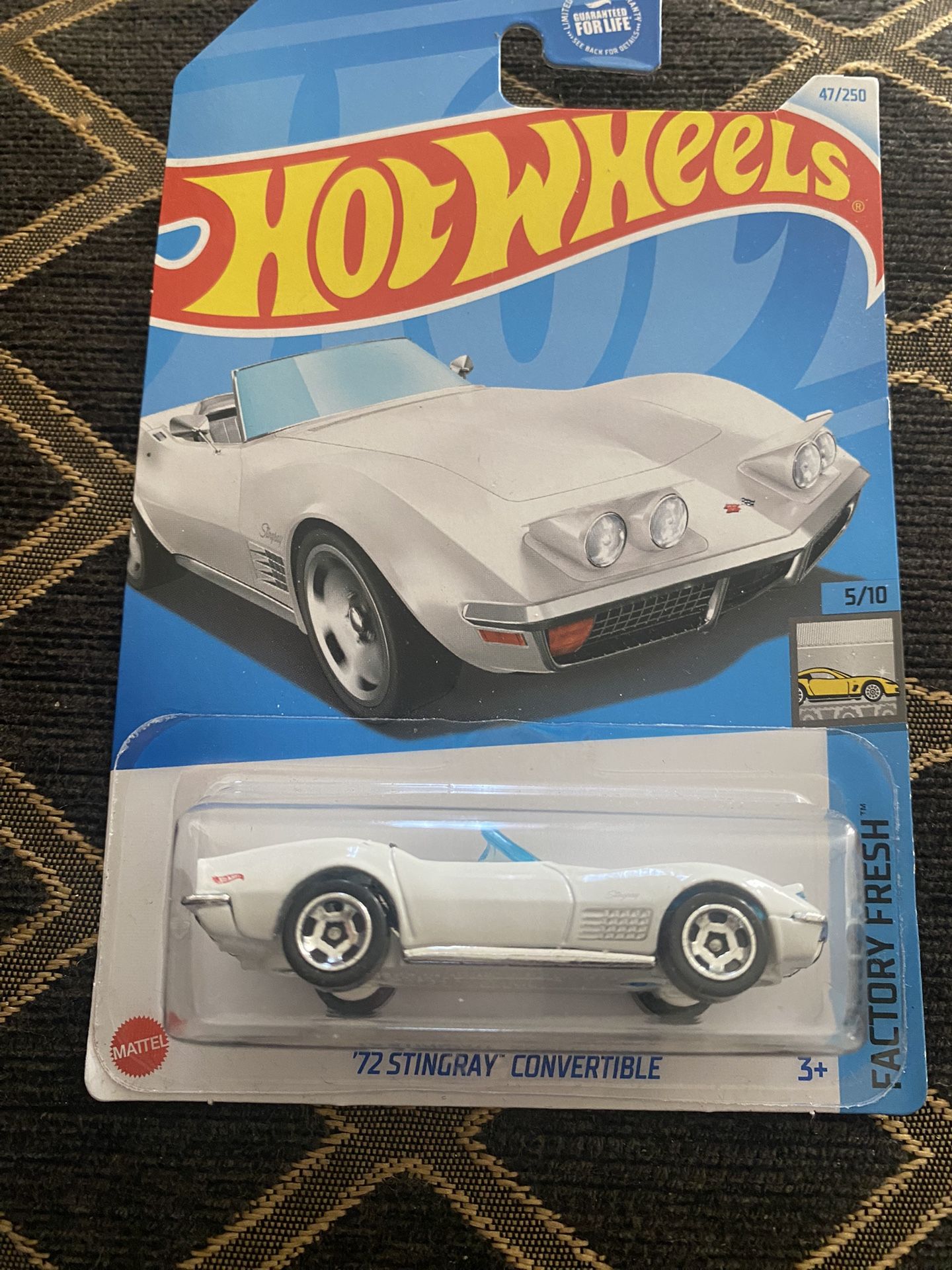 Hot Wheels 72 Chevy Corvette Stingray Convertible C3