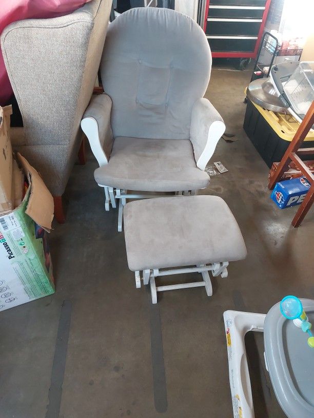 Rocking Chair With Foot Stool