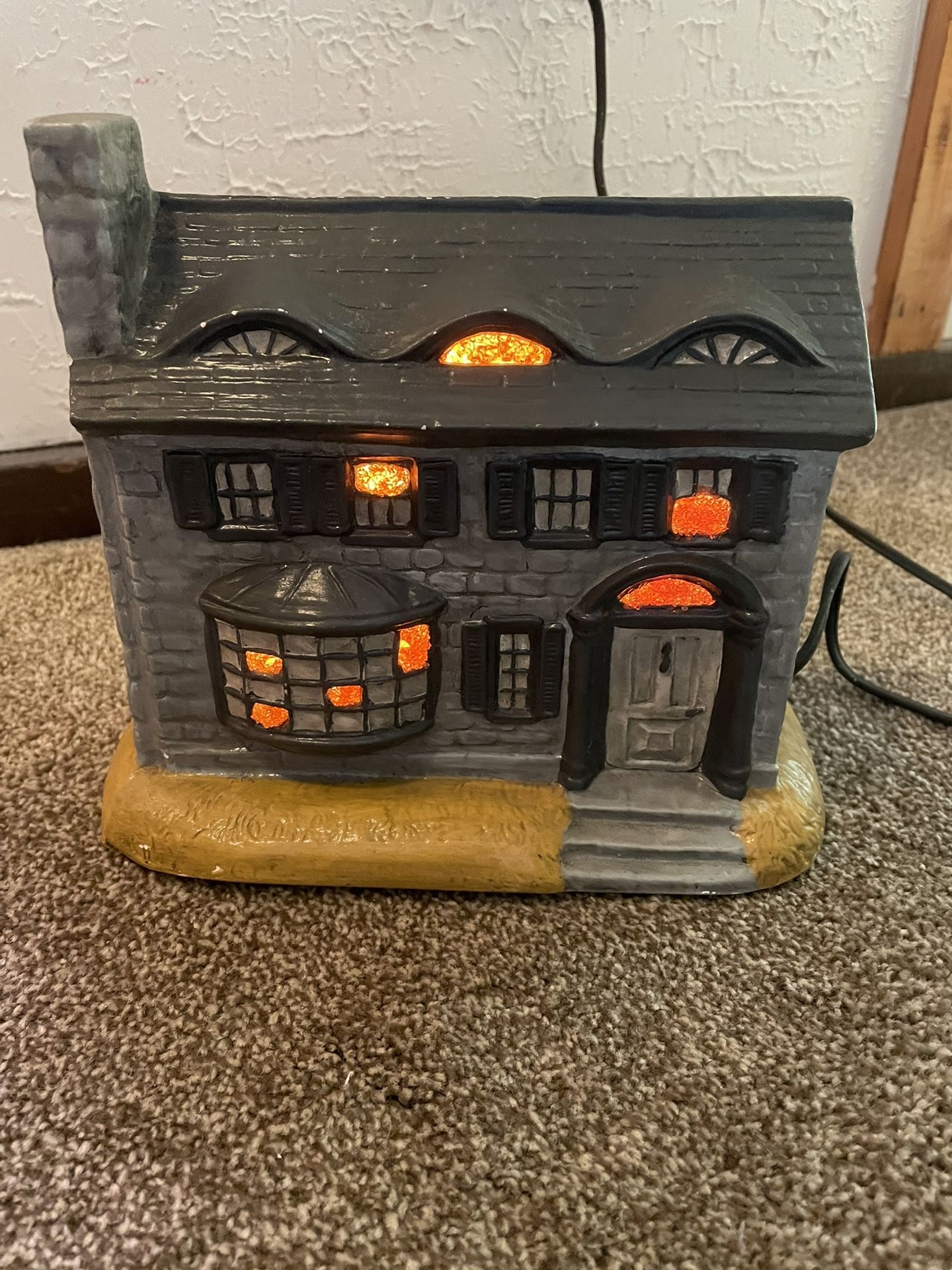 Ceramic Haunted House 
