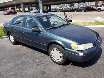 1997 Toyota Camry 4cylinder Clean title