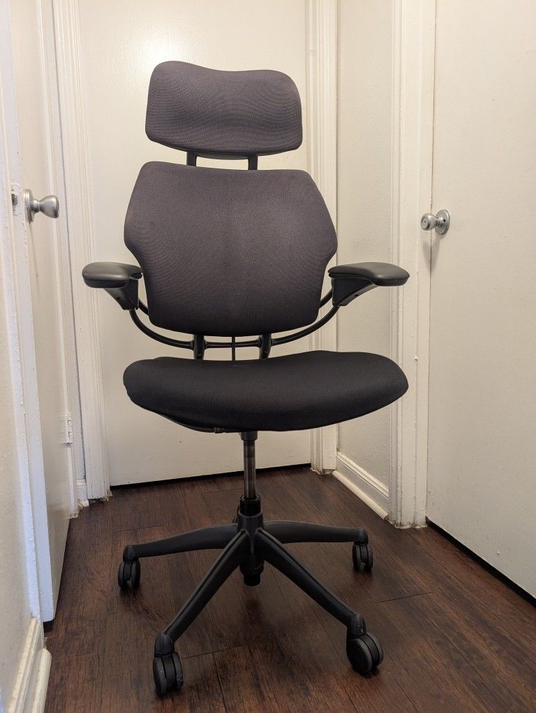 Humanscale Freedom Ergonomic Task Chair With Head Rest