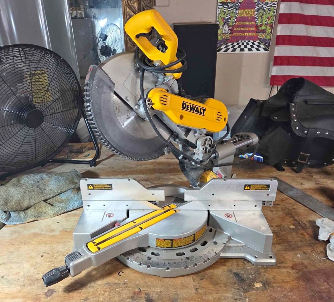 Dewalt Miter saw