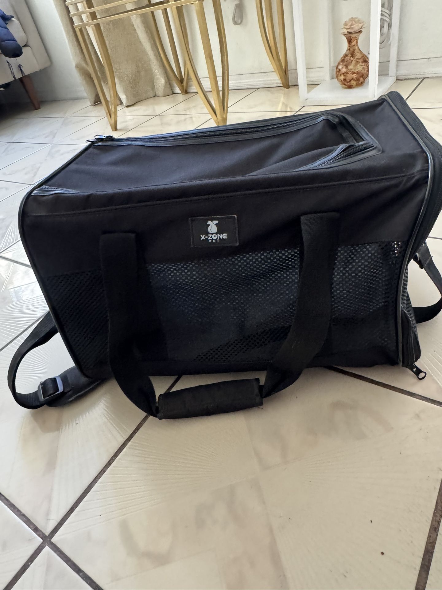 Black Dog Carrier