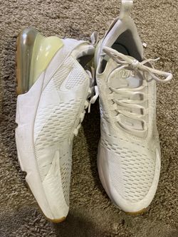 NIKE AIR MAX 270