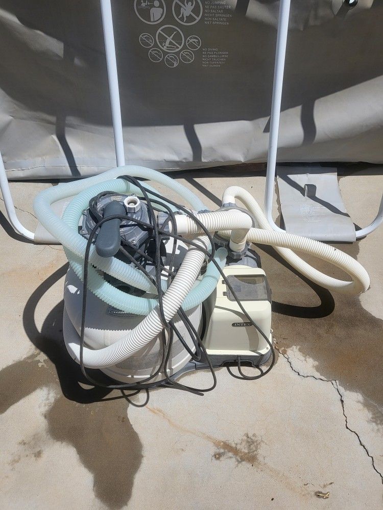 Intex Sand Filter/pump