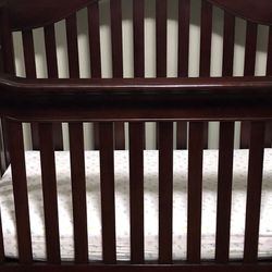 $125!!!! Baby Cache Oxford Cherry Wood Crib With Brand New Double-Sided Mattress