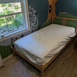 IKEA Twin Bed Frame /twin Mattress 