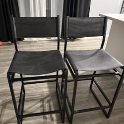 Set of 2 Modern Bar Stool Chairs – Great Condition