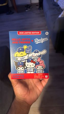 Dodgers Hello Kitty and Friends