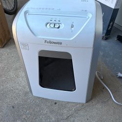 Trituradora De Papel / Paper shredder