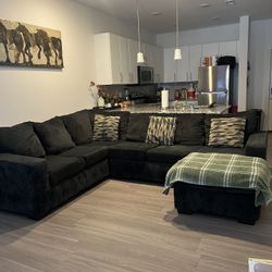 Couch NEW ✨ Large Sectional with Chaise by Ashley