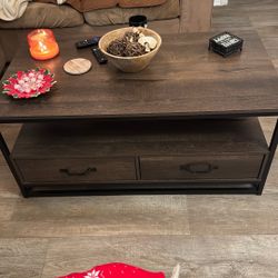 Living Room Cocktail Table 