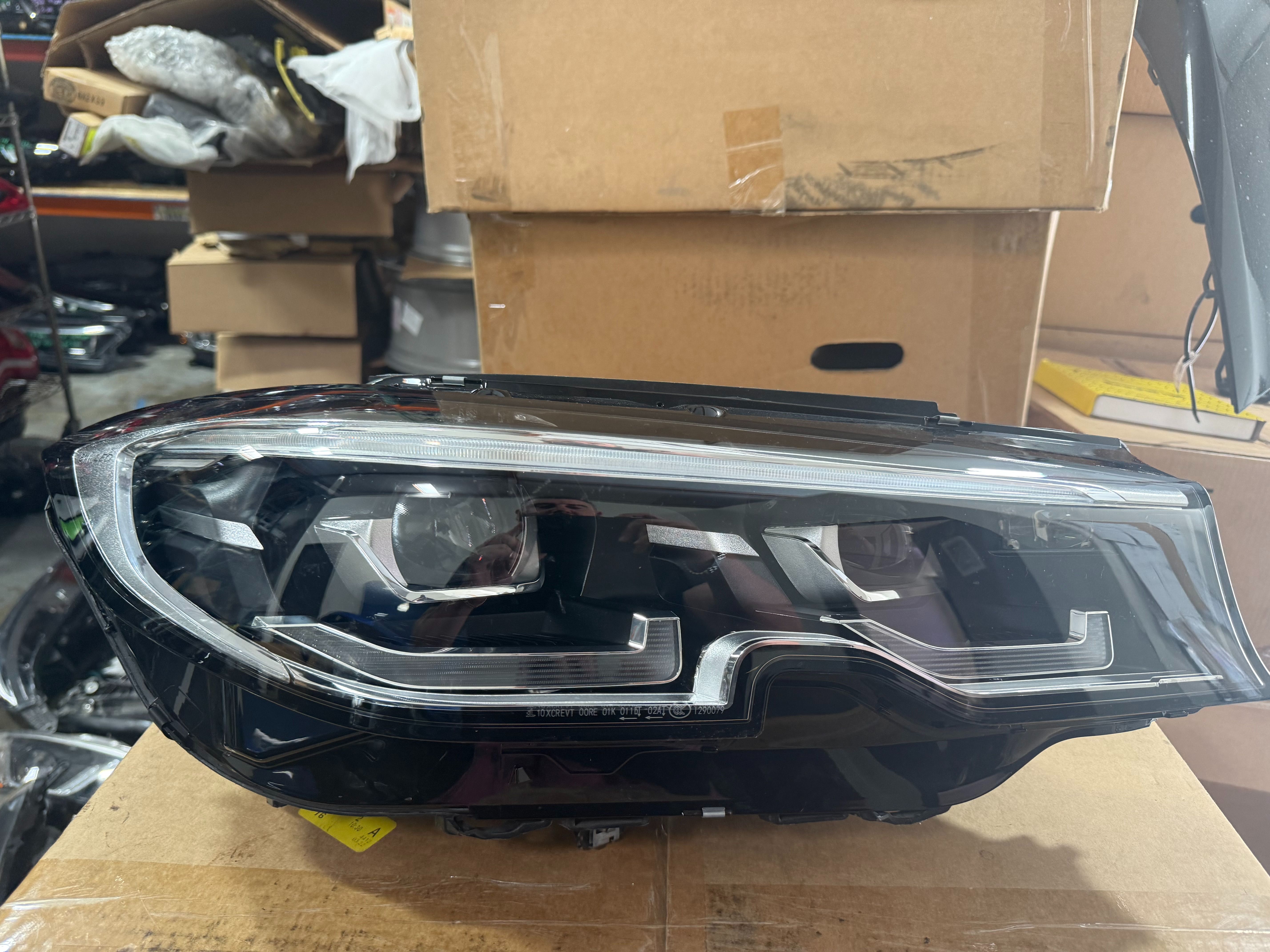 BMW 3 SERIES RIGHT HEADLIGHT 2020