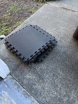 Gym floor interlocking tiles 2x2 and 3/8" thick - $4 each