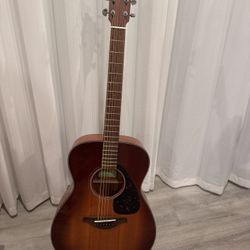 YAMAHA FS800 Guitar with stand