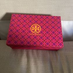 Tory Burch shoe
