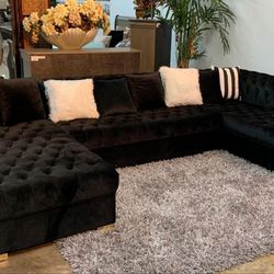 ☆ Black Velvet Double Chaise Sectional, Seccional, Couch/ Delivery Available 