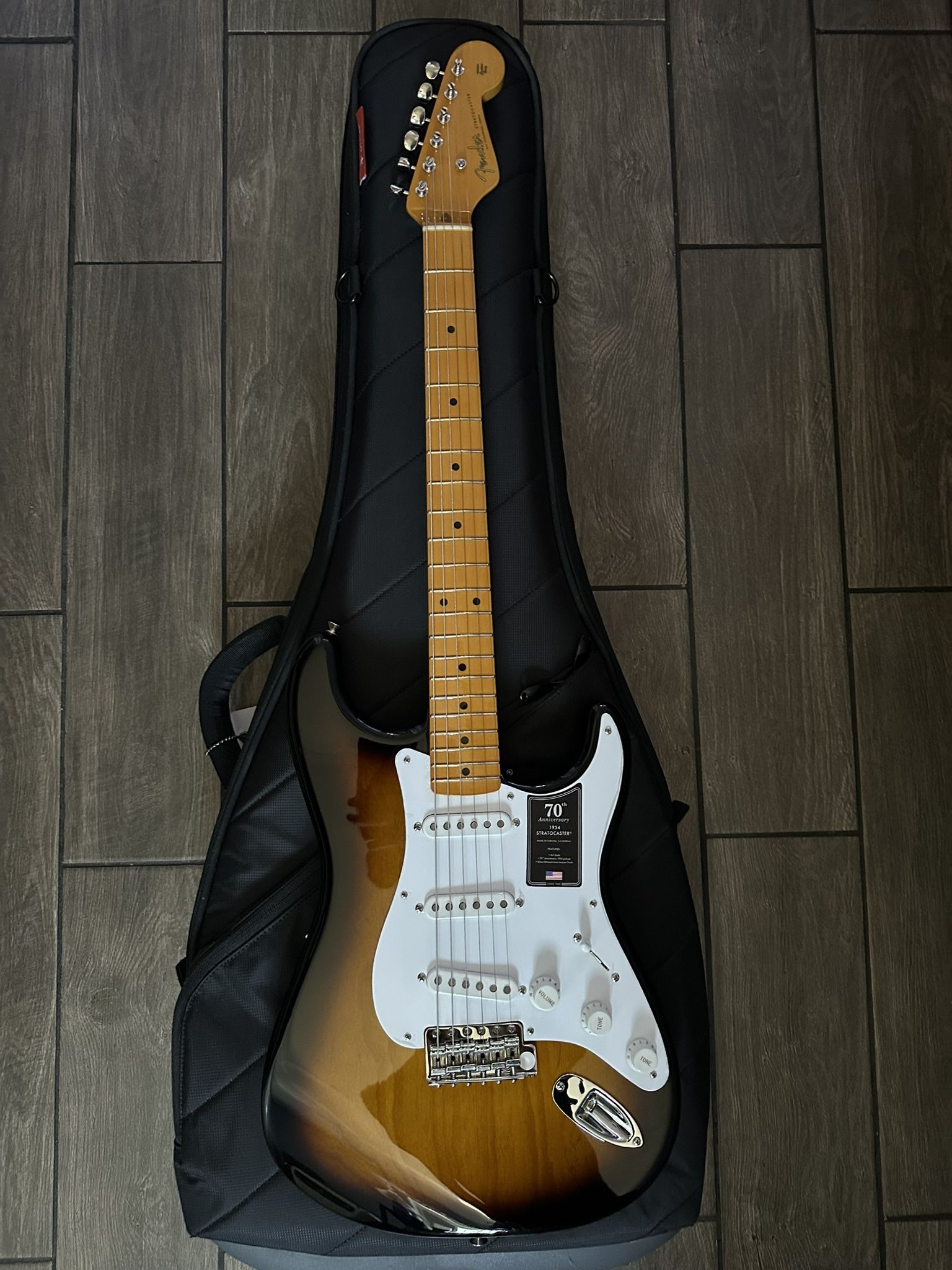 Fender 70th Anniversary American Vintage Il '54 Stratocaster