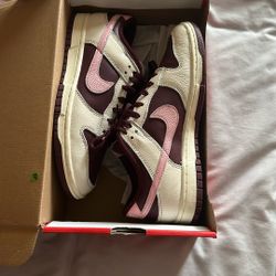 Nike Dunk “ Valentine’s Day” Men’s Size 8.5
