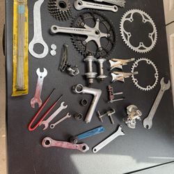 Bicycle Tools/ Parts Lot 