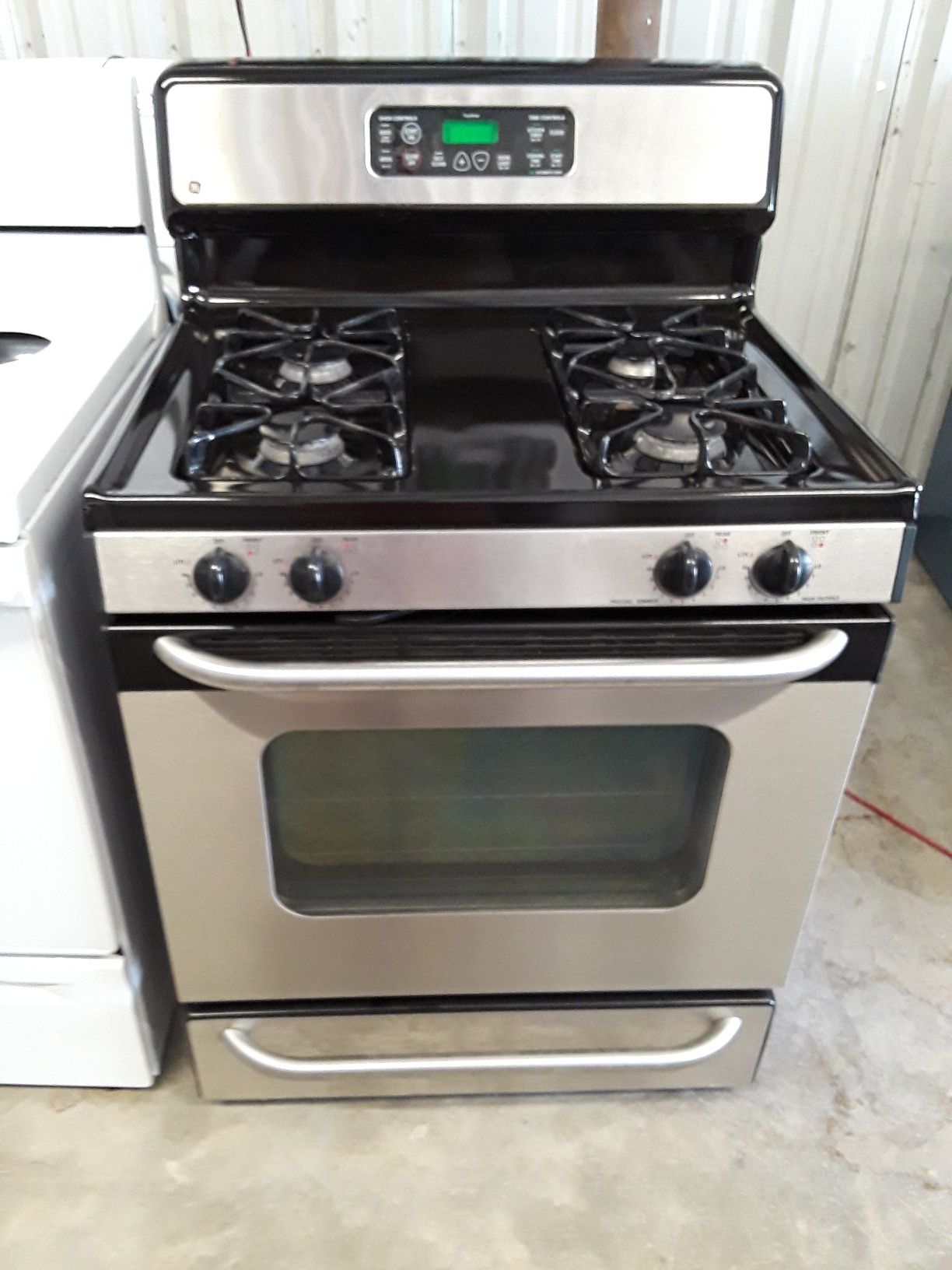 G.e stainless steel gas stove