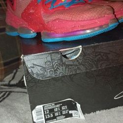 Labron 19 King Crowns Size 12 