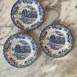 Johnson Brothers, “Coaching Scenes” plates Ironstone, England