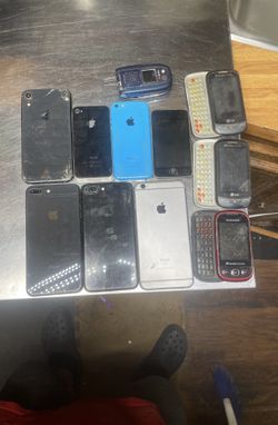 6 iPhones, 3 ipods, 3 Samsungs Sliders, 1 Samsung Tablet, 1 Samsung Smartphone And 1 Sanyo Flip