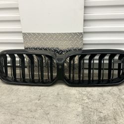 2021 - 2023 BMW GRILLE KIDNEY BLACK UPPER 530i // G30 // 5 SERIES OEM GRILL GRILLE