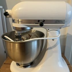 Classic Kitchaid Mixer 4.5 QT