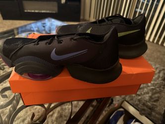 Nike women Shoes