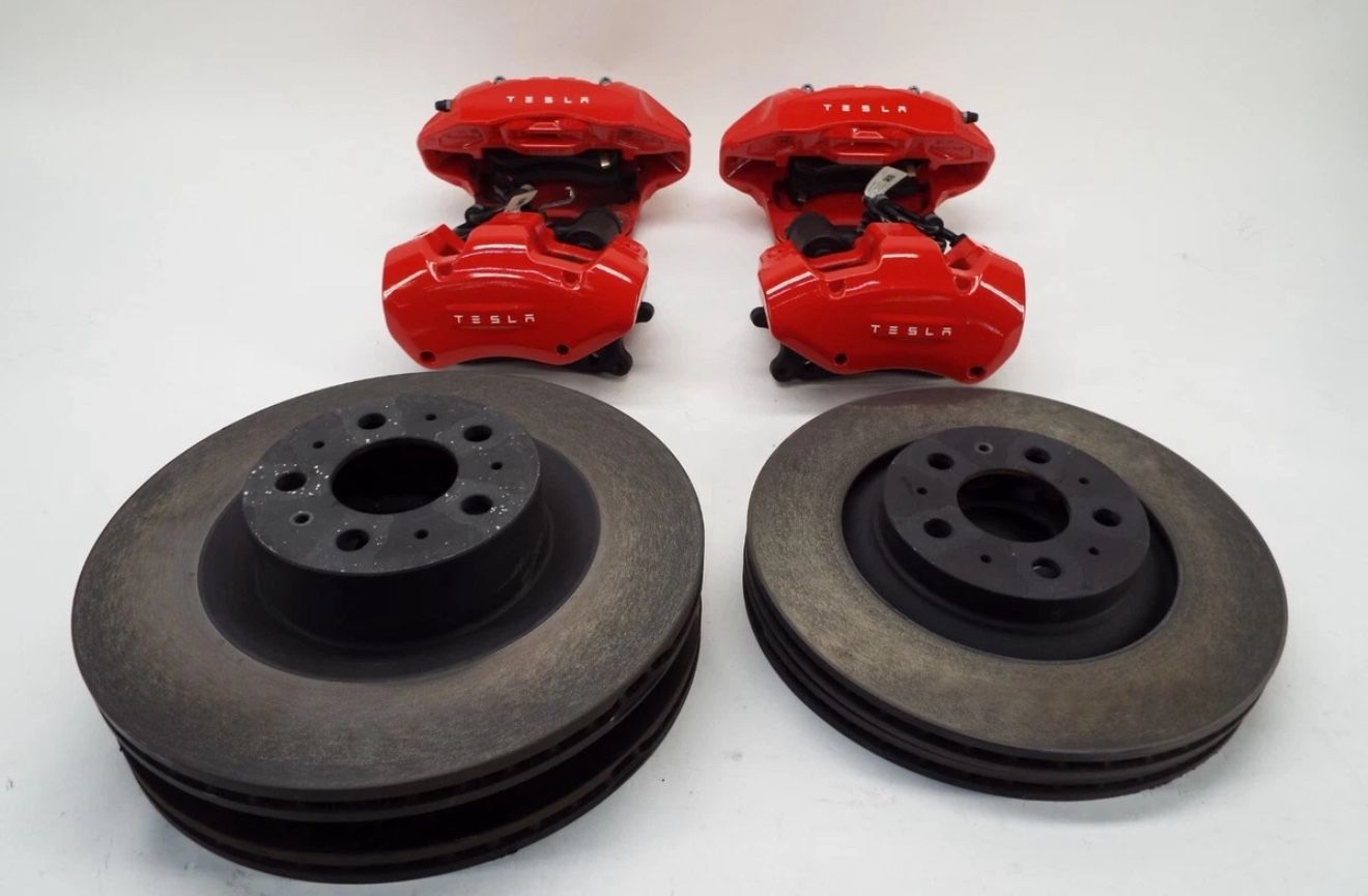 Tesla Model 3/Y rear performance brake calipers brembo and rear rotor set