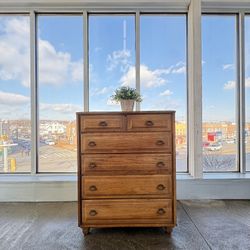 Vintage Traditional Midcentury Modern Minimalist Brown Wood Dresser Chest Of Draws $349 (🚚 Free Delivery)
