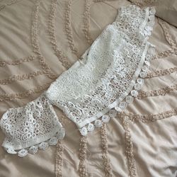Windsor Off-The-Shoulder Crochet Crop Top – Size XS