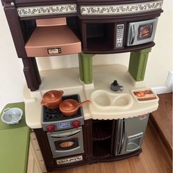 Step 2 Fresh Market Kitchen
